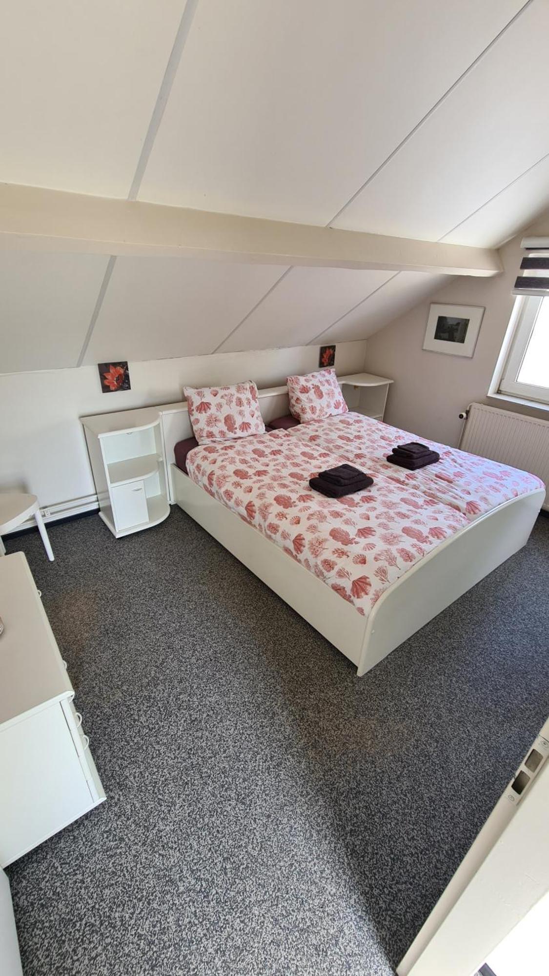Roos Guesthouse Holiday Appartements Valkenburg aan de Geul Room photo